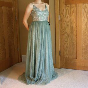 Adrianna Papell Cluny Dress Size 4 Aqua Mist Lace Net Formal Gown